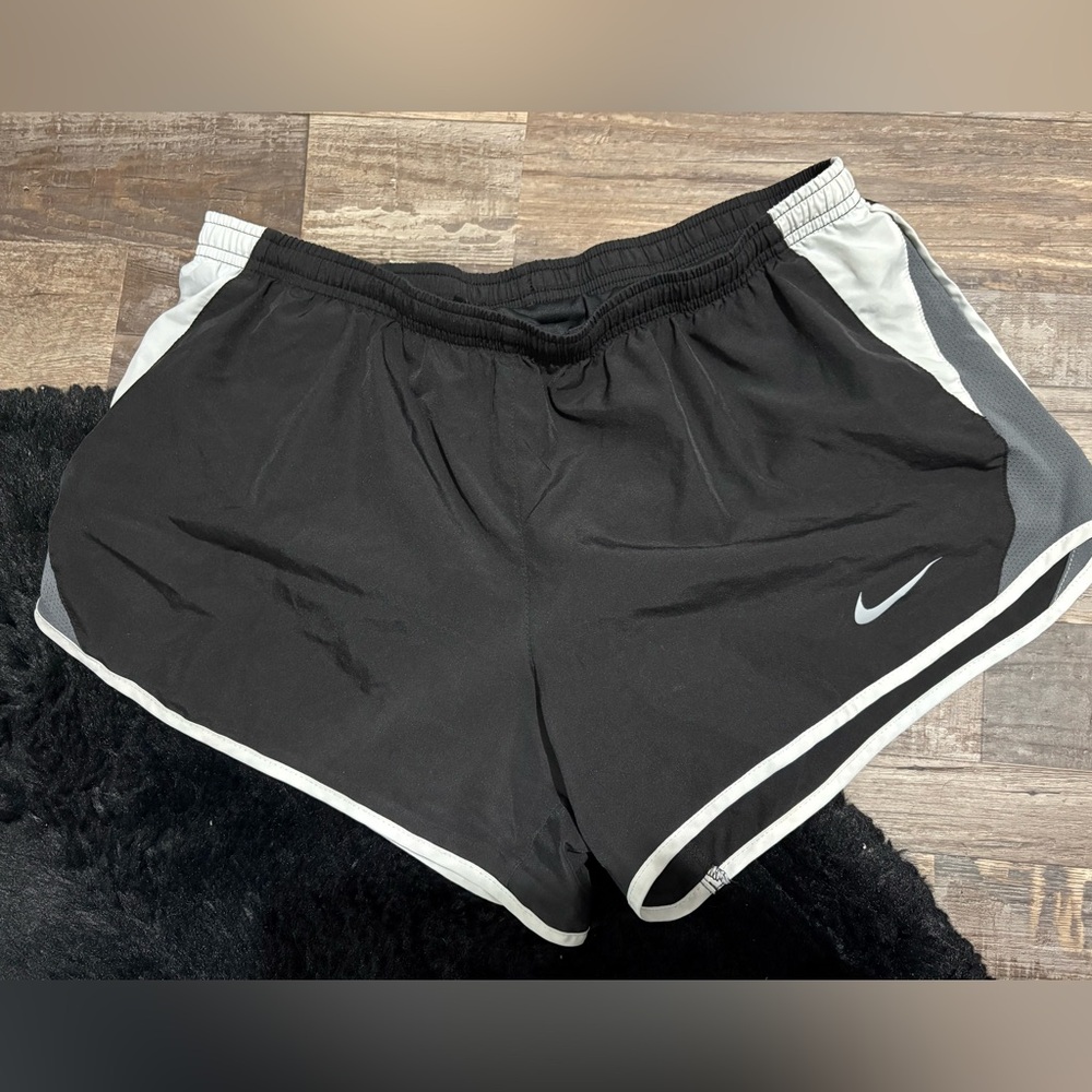 Nike Black and White Athletic Shorts Lightweight Design